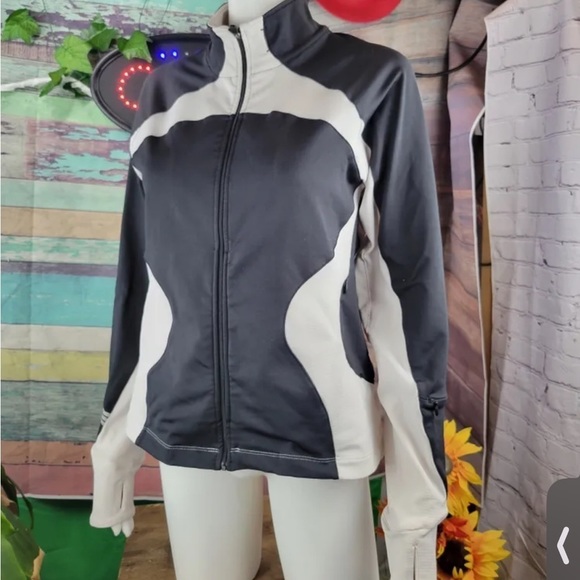 ADIDAS B&W track athletic jacket - Picture 2 of 6